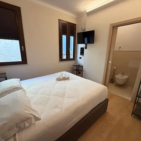 게스트하우스 Le Stanze Del Duca